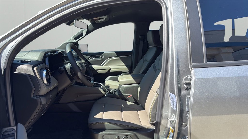 2026 Chevrolet Colorado ZR2 photo 18