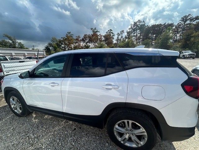 2022 Gmc Terrain SLE photo 2