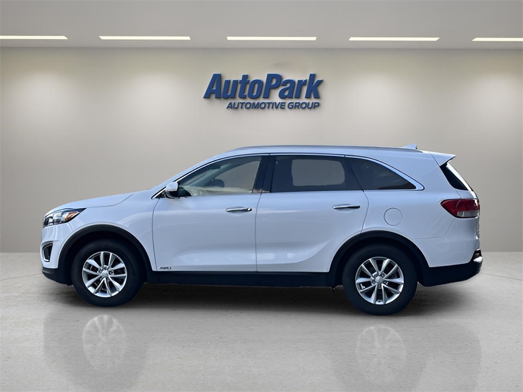2017 Kia Sorento LX photo 4