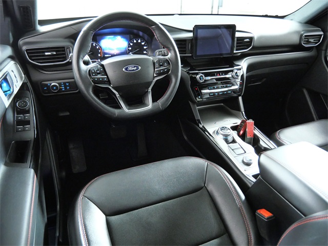 2022 Ford Explorer ST-Line photo 4