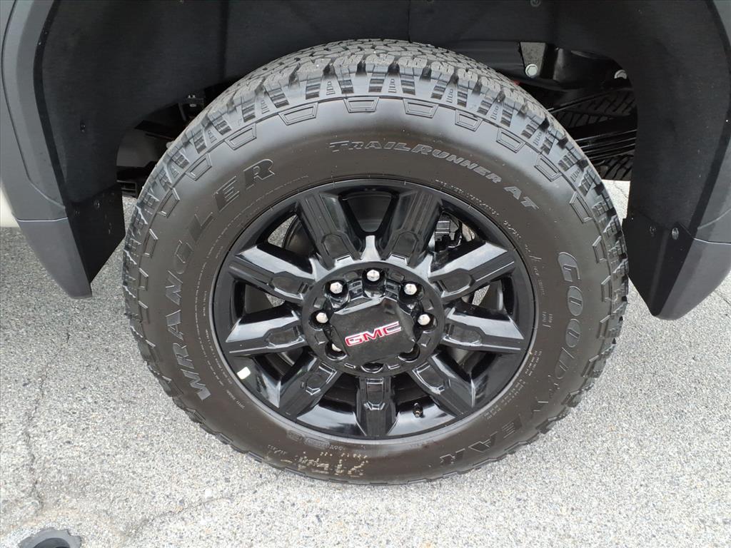 2026 Gmc Sierra 2500 HD AT4 photo 4