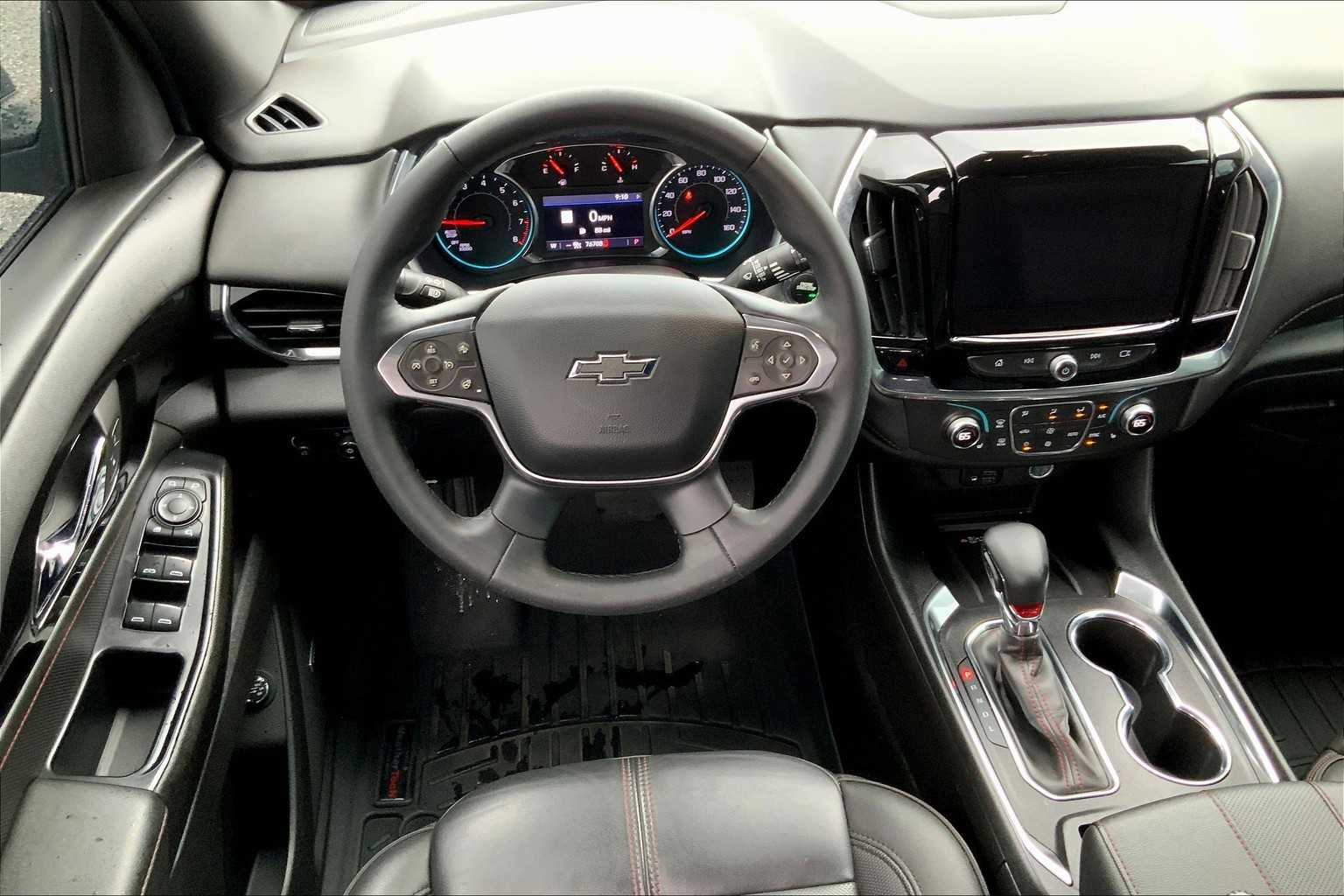 2023 Chevrolet Traverse RS photo 5