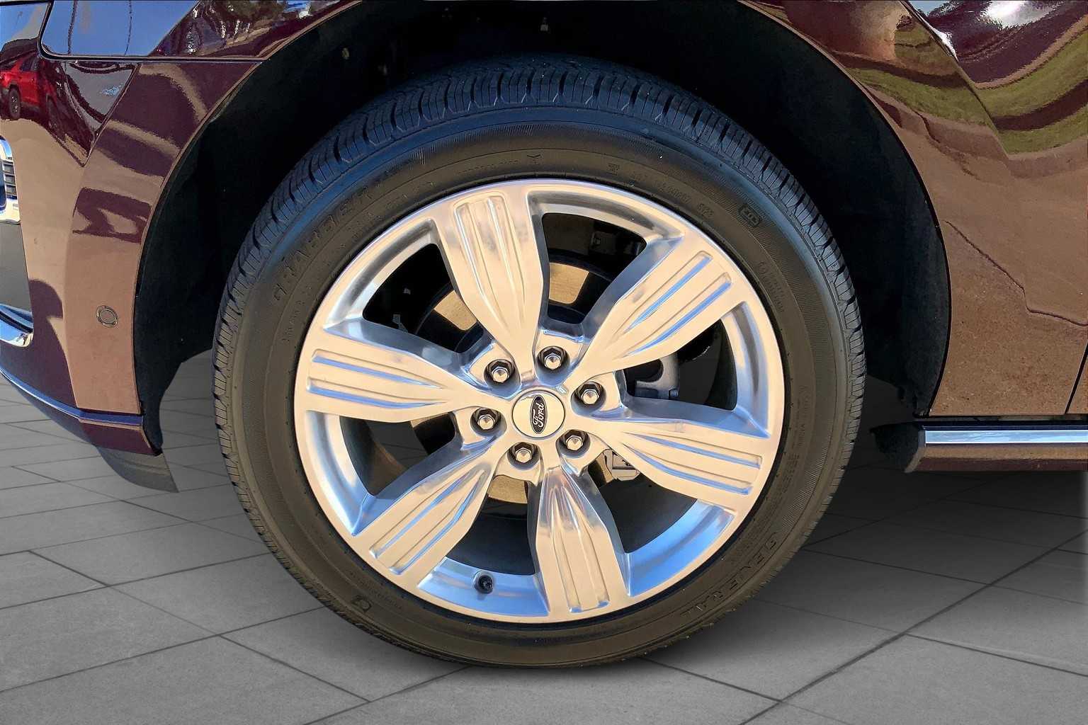 2024 Ford Expedition Platinum photo 8