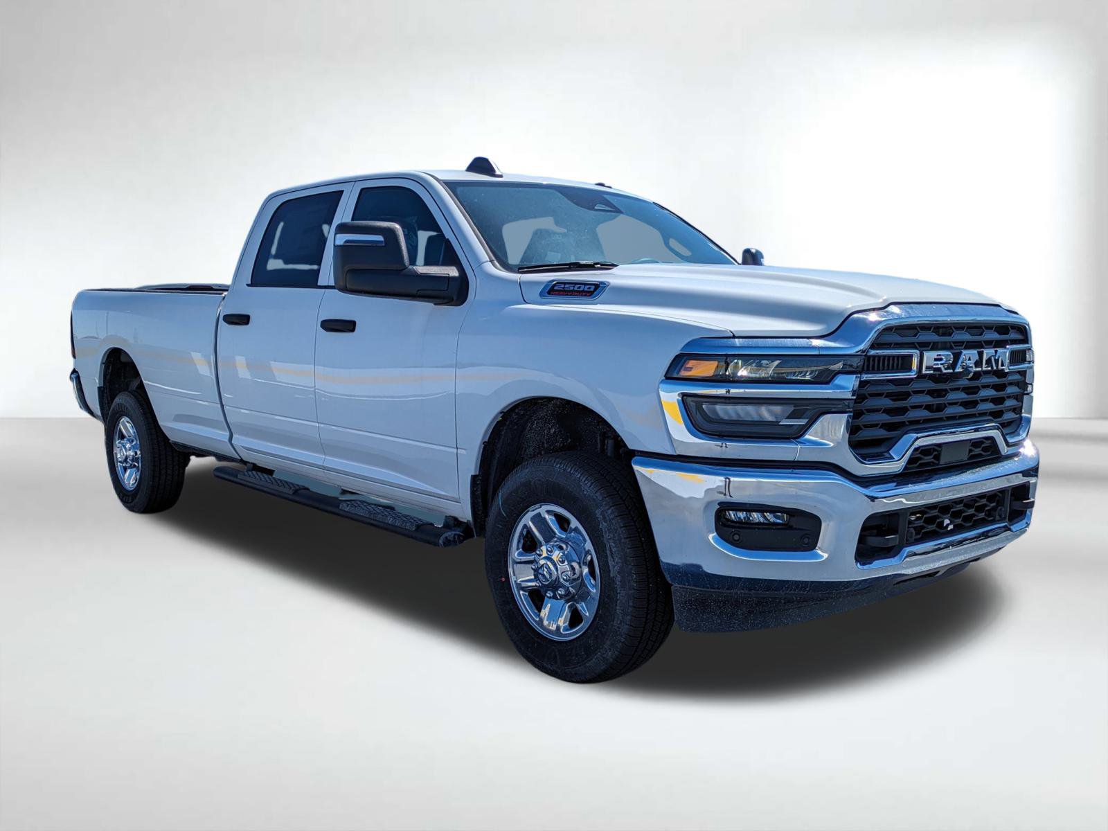2025 Ram 2500 Tradesman photo 2