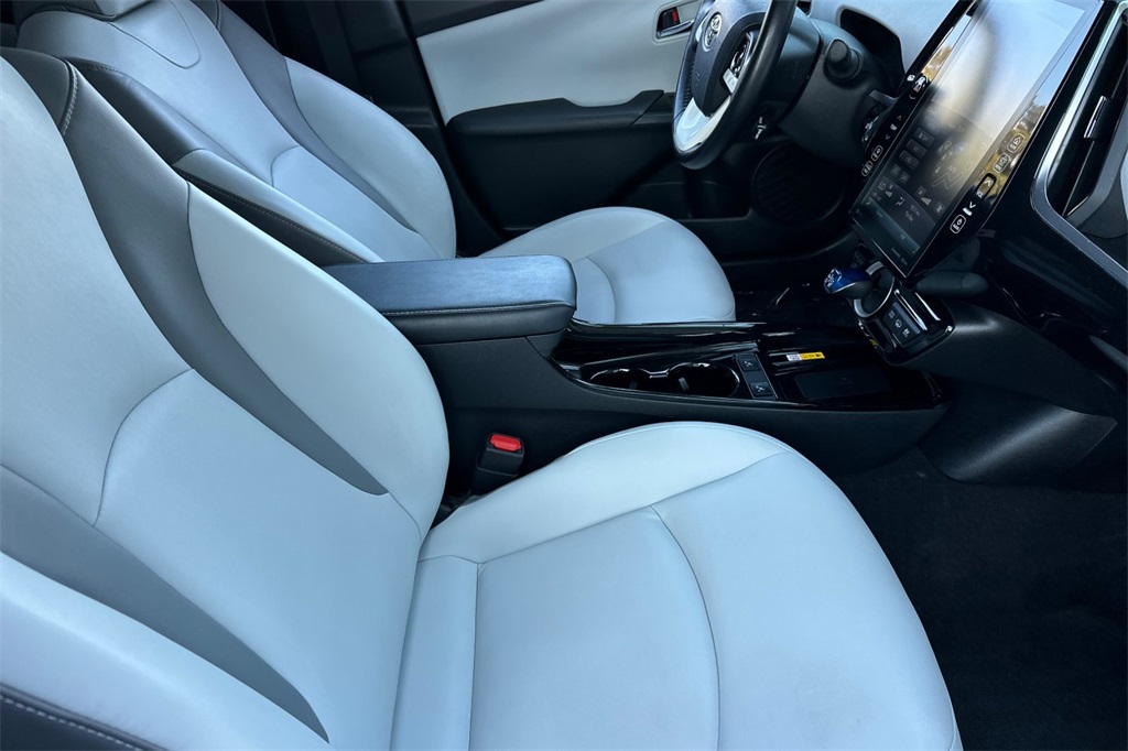 2022 Toyota Prius Prime XLE photo 16