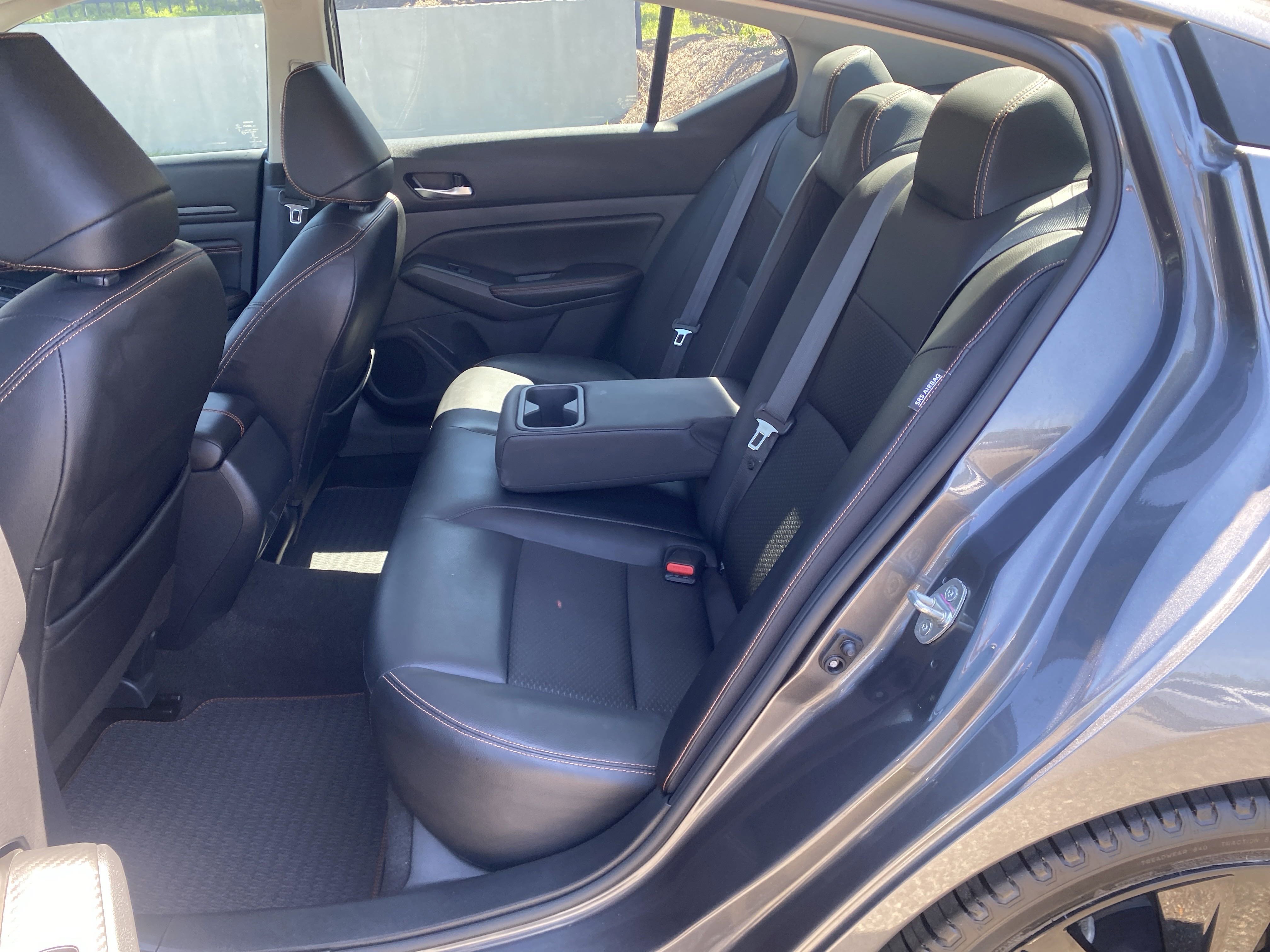 2021 Nissan Altima 2.5 SR photo 16