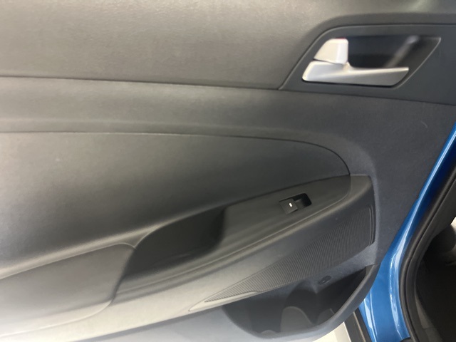 2021 Hyundai Tucson Value photo 25