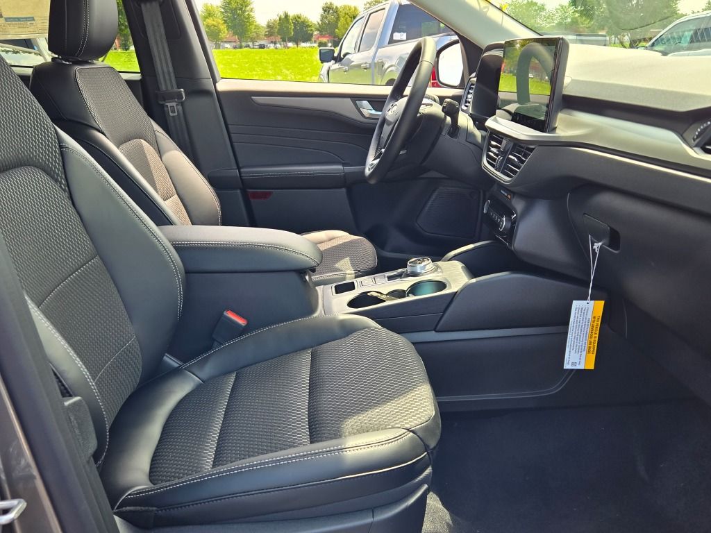 2024 Ford Escape Plug-In Hybrid Base photo 4