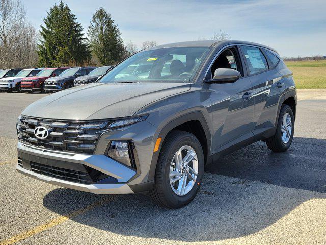 2025 Hyundai Tucson Hybrid Limited photo 2