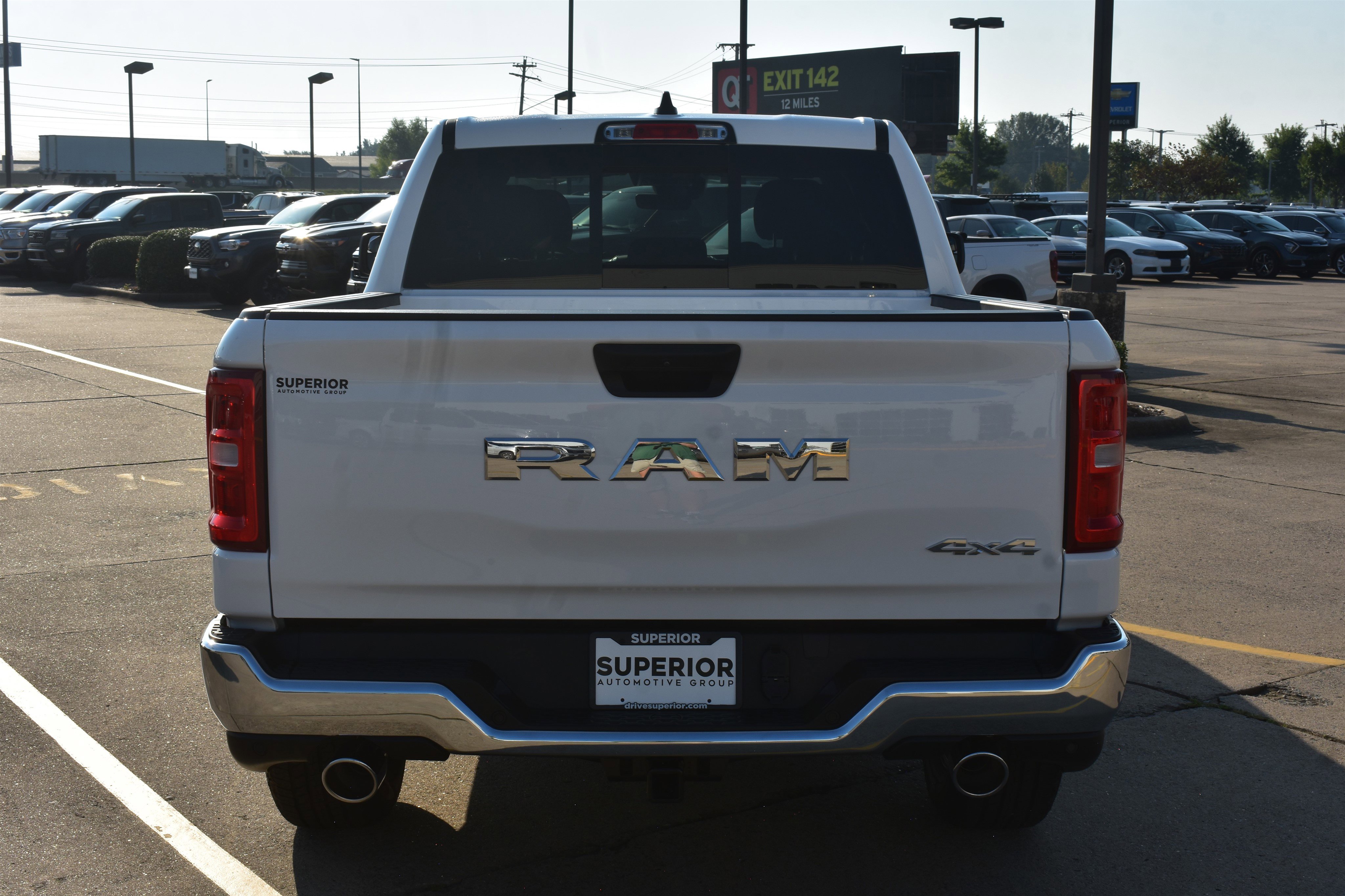 2026 Ram 1500 Tradesman photo 4