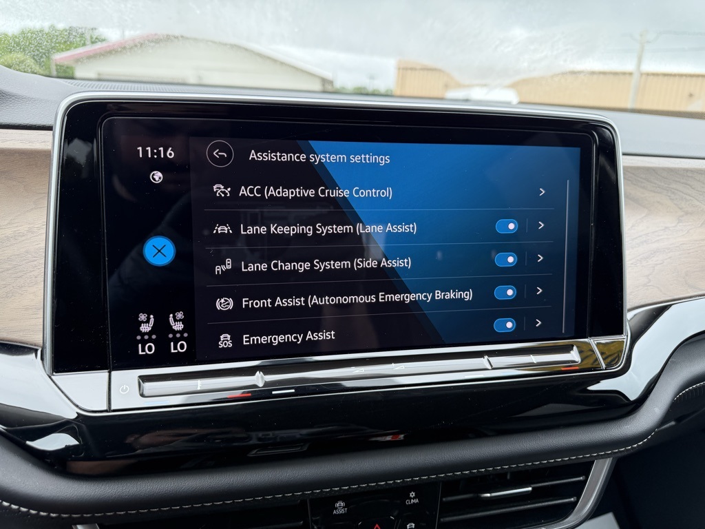 2024 Volkswagen Atlas SE Technology photo 31