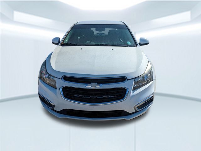 2016 Chevrolet Cruze photo 2