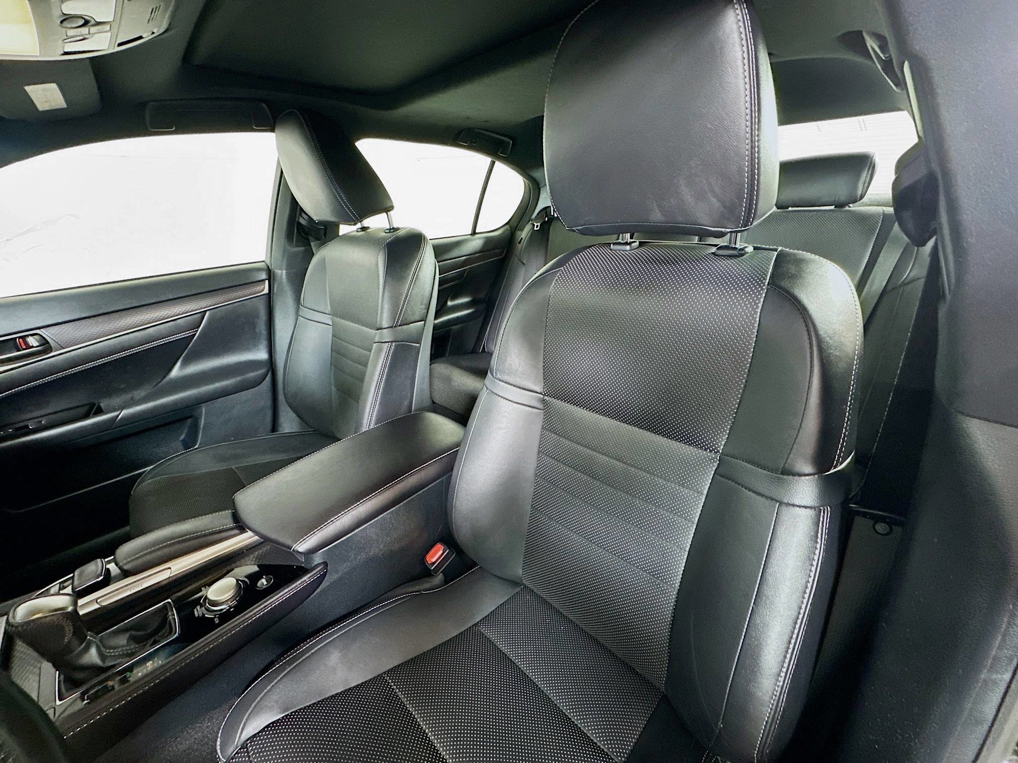 2019 Lexus GS 350 F SPORT photo 16