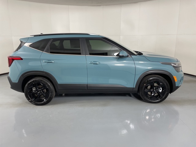 2026 Kia Seltos EX photo 5