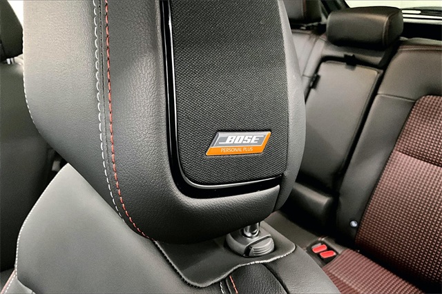 2025 Nissan Kicks SR photo 29