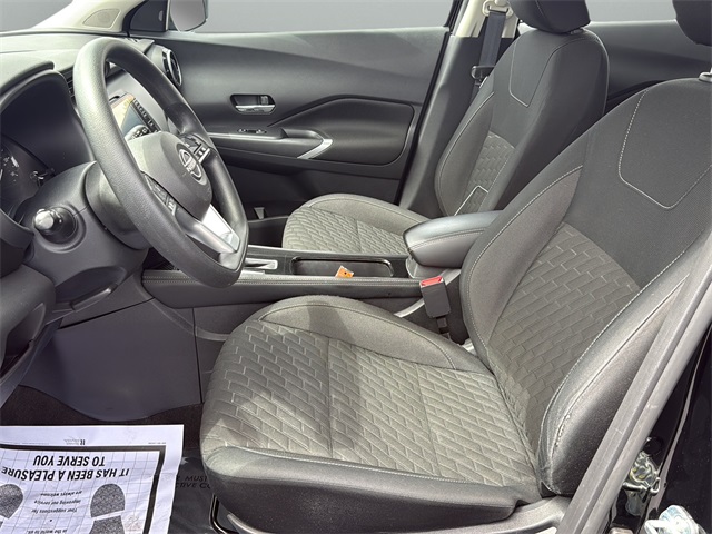 2023 Nissan Kicks SV photo 9