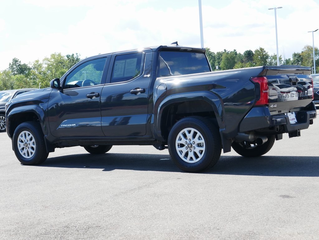 2024 Toyota Tacoma SR5 photo 5