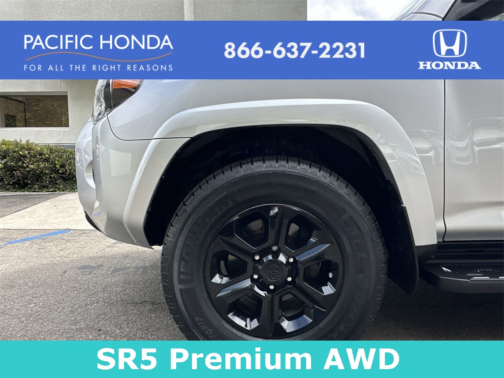 2020 Toyota 4Runner SR5 Premium photo 15