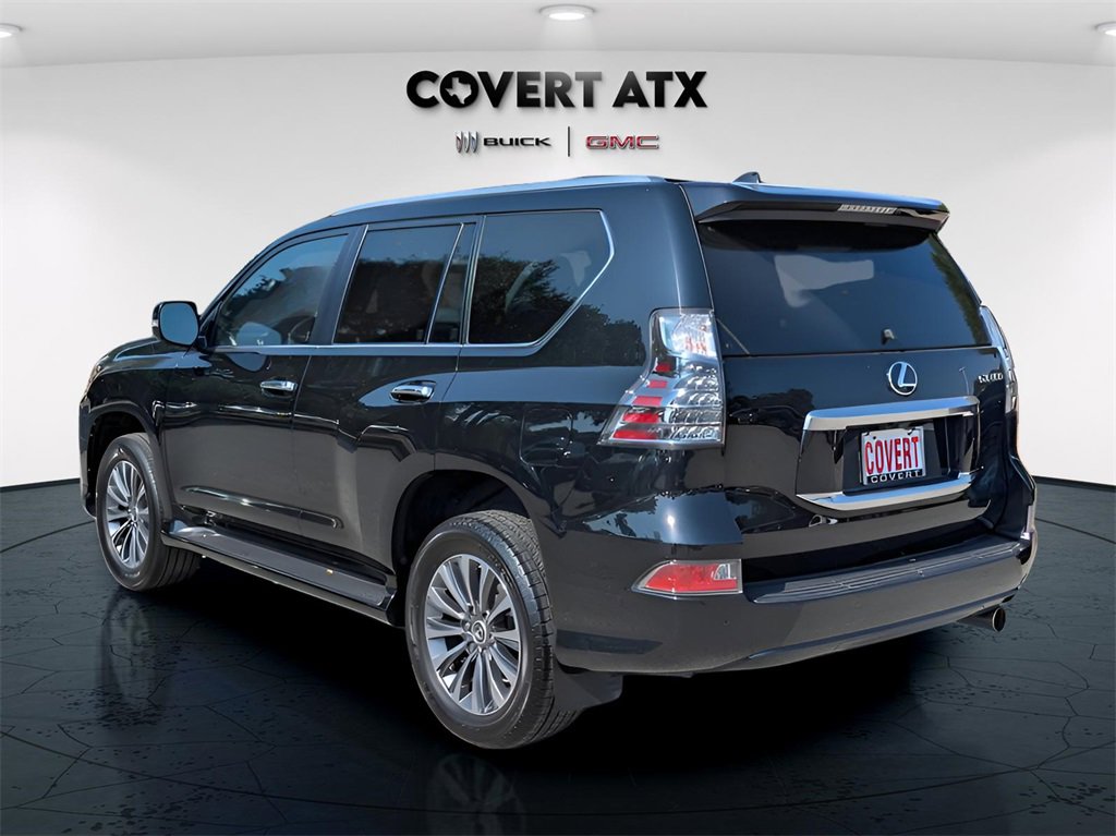 2023 Lexus GX 460 Luxury photo 3