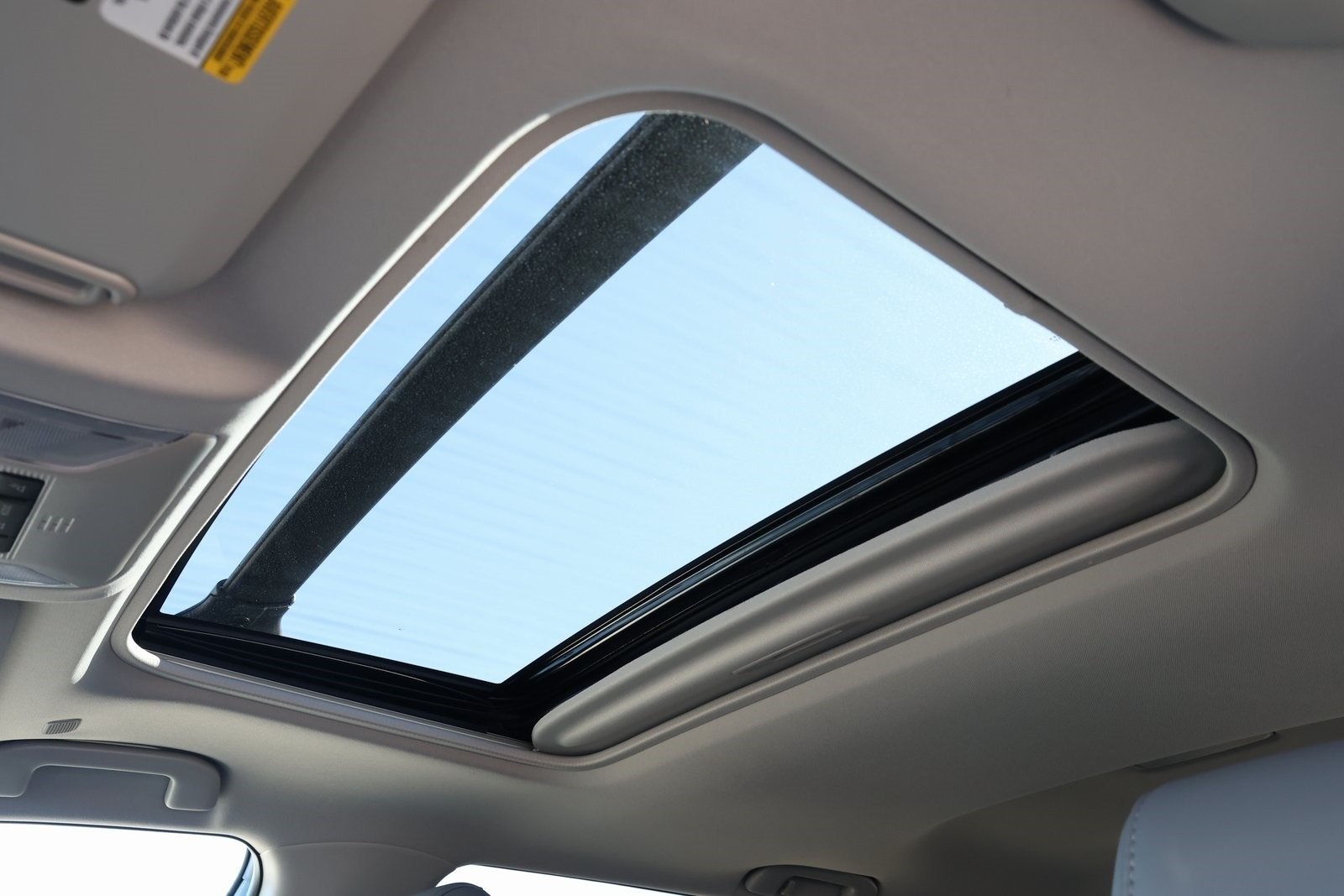 2025 Toyota RAV4 XLE Premium photo 2