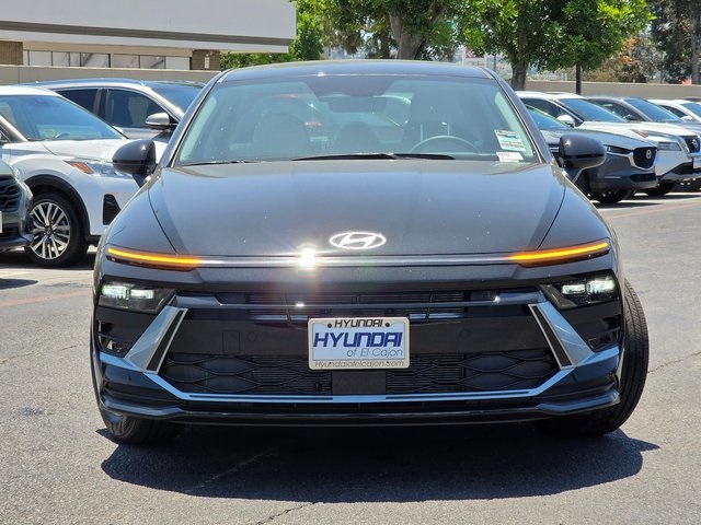 2025 Hyundai Sonata SE photo 3