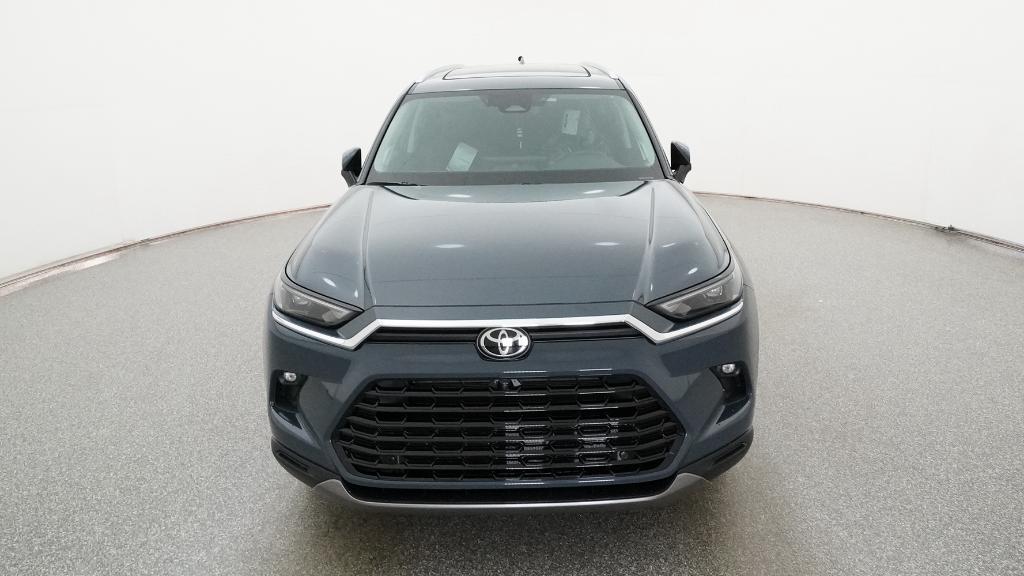 2026 Toyota Grand Highlander Hybrid Limited AWD photo 2