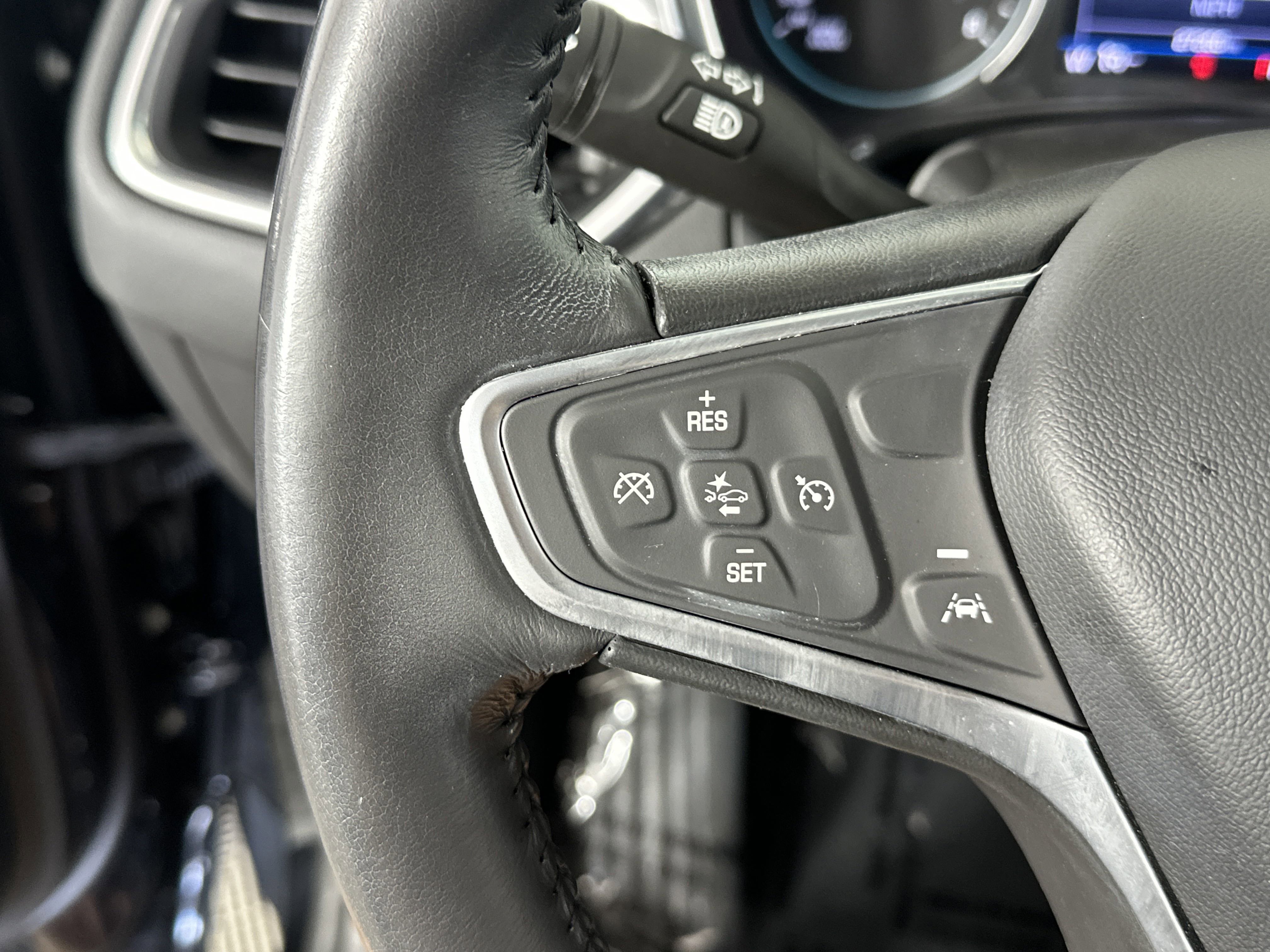 2022 Chevrolet Equinox LT photo 11