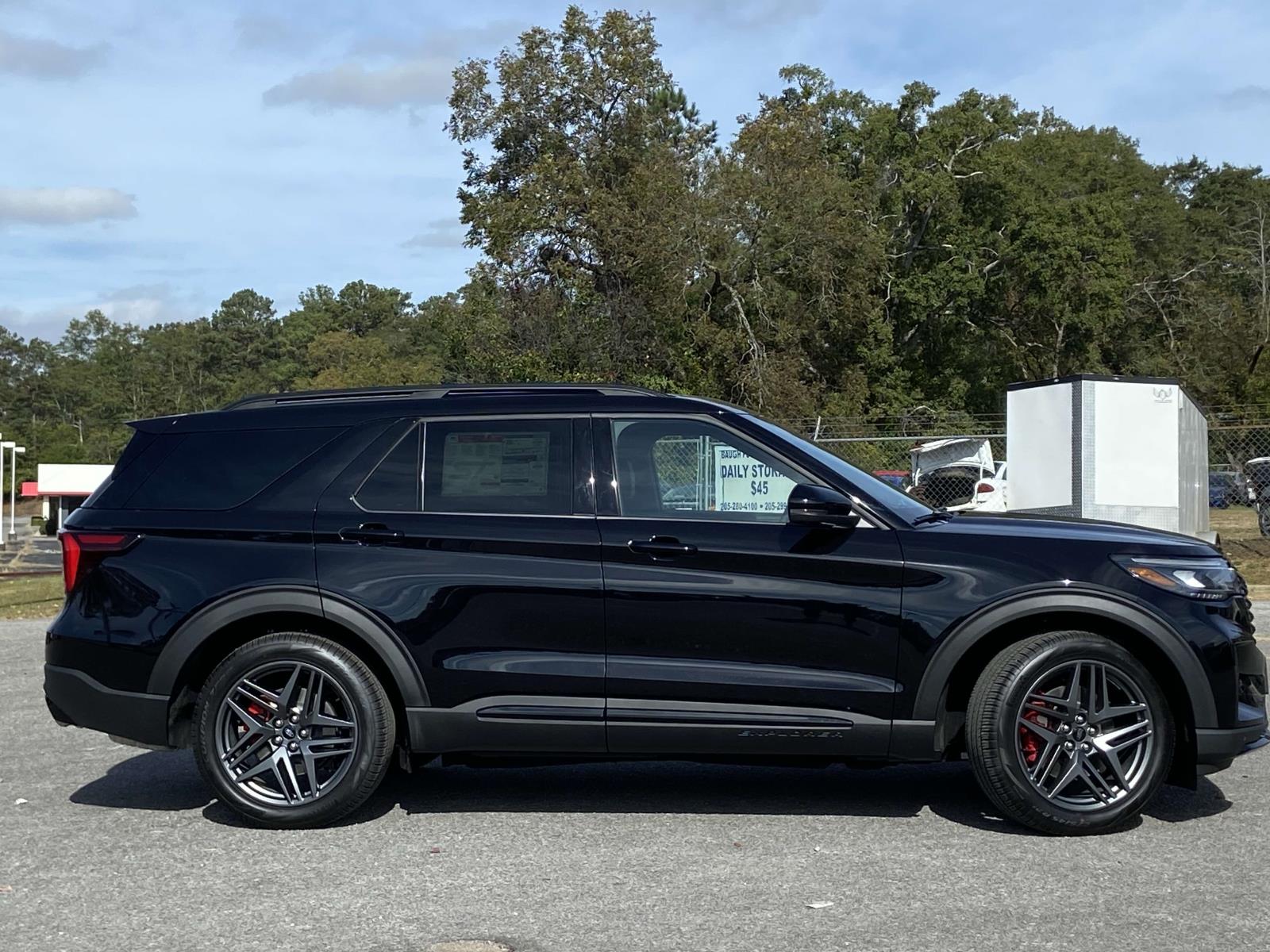 2025 Ford Explorer ST photo 2