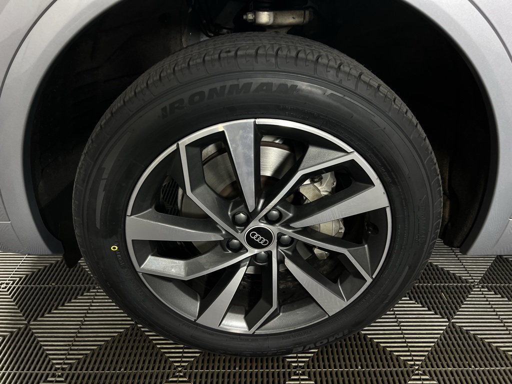 2022 Audi Q5 45 S line Premium photo 7