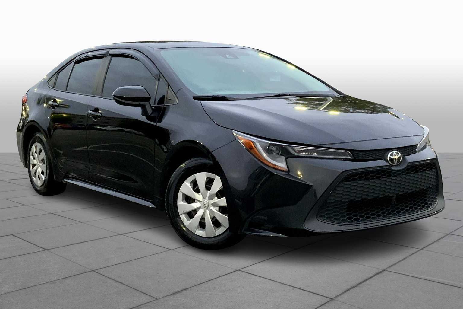 2022 Toyota Corolla L photo 2