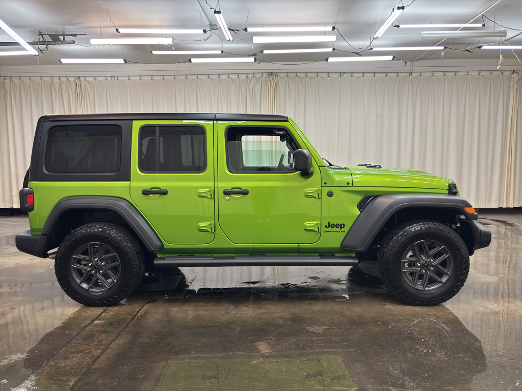 2025 Jeep Wrangler Sport S photo 5