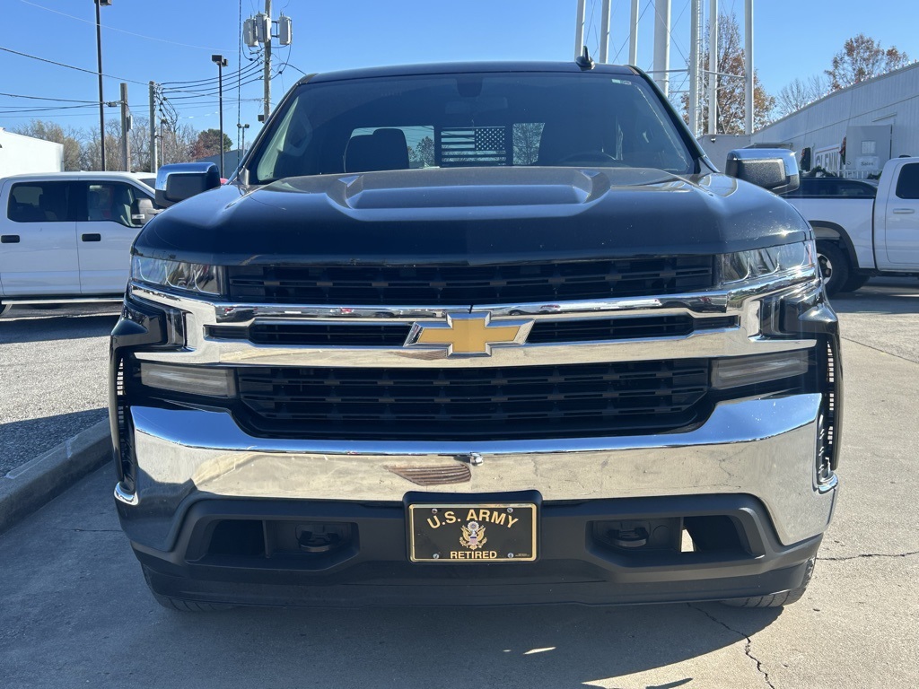 2020 Chevrolet Silverado 1500 LT photo 3