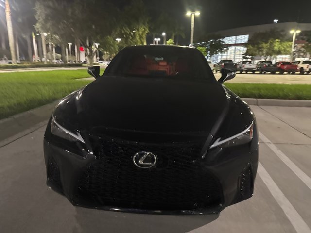 2024 Lexus IS 300 F SPORT photo 2