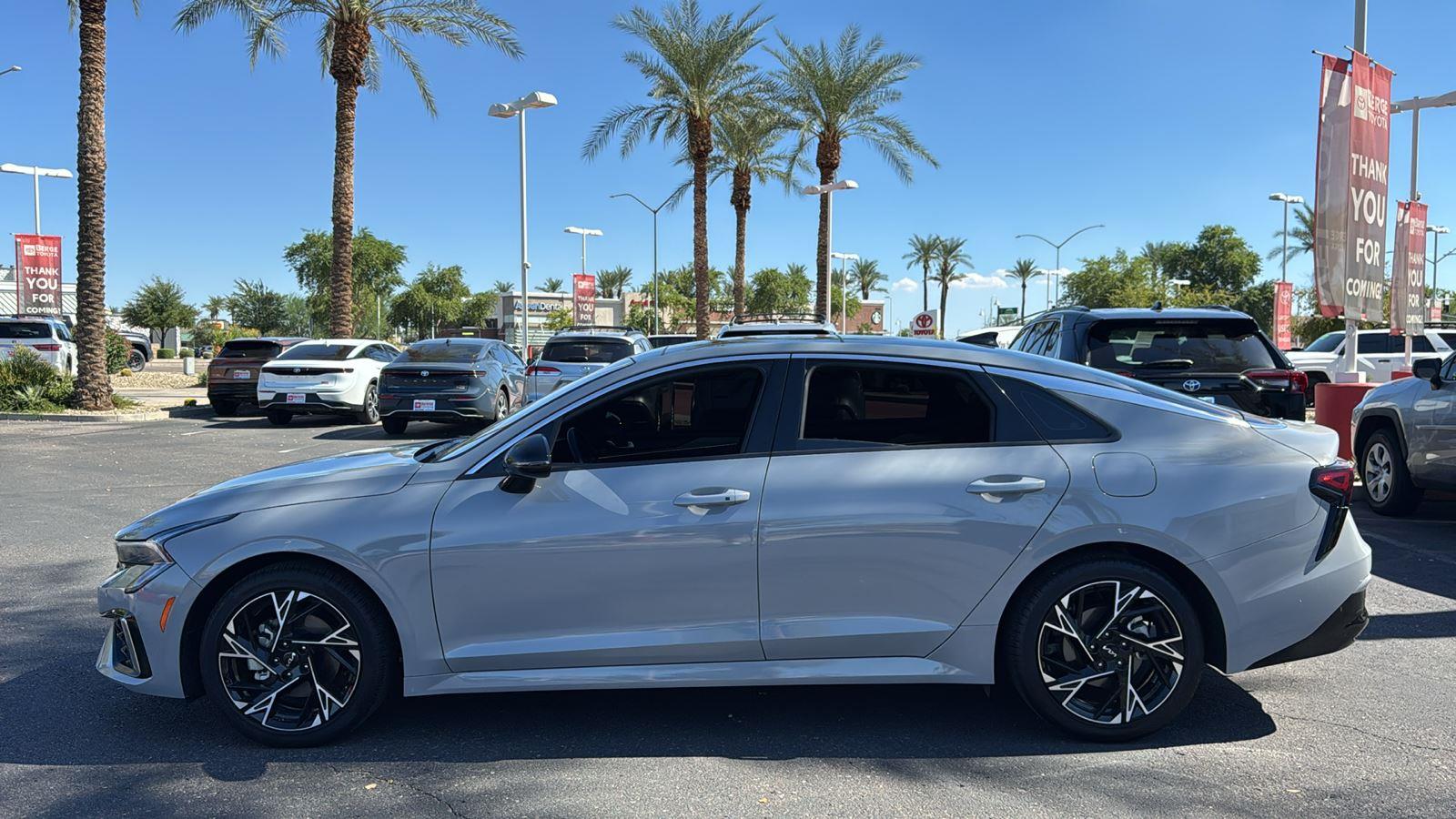 2025 Kia K5 GT-Line photo 4