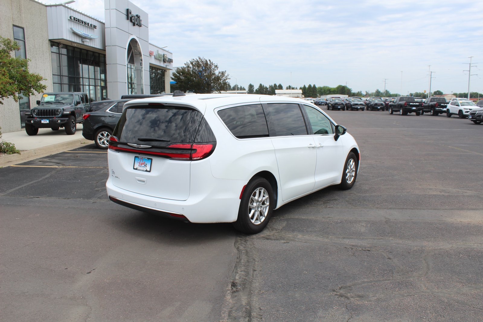 Used 2024 Chrysler Pacifica Touring L with VIN 2C4RC1BG9RR175901 for sale in Luverne, Minnesota