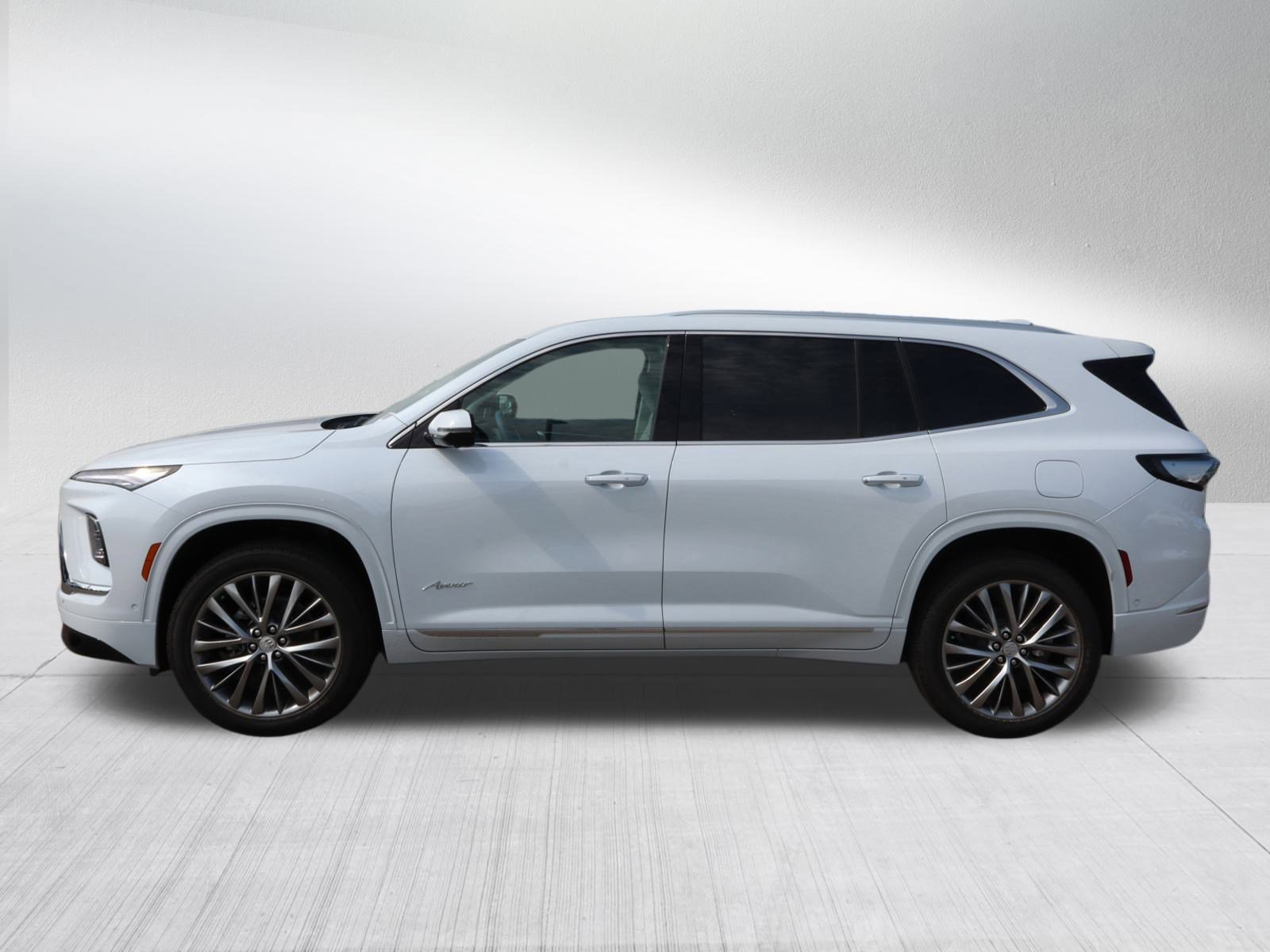 2026 Buick Enclave Avenir photo 4