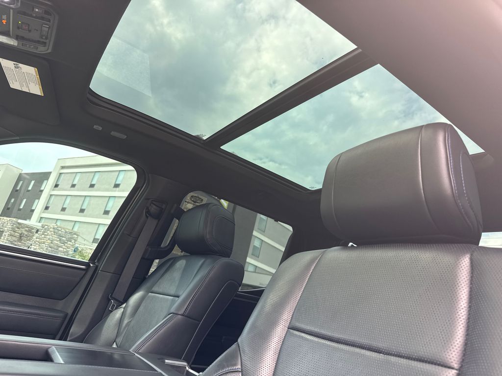 2023 Toyota Tundra Platinum photo 28