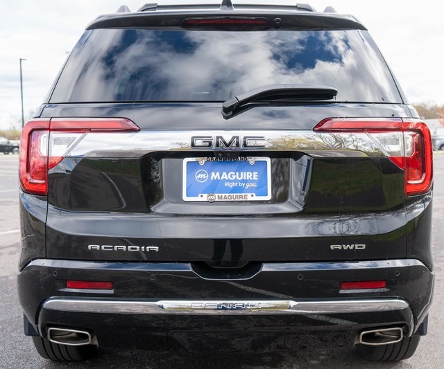 2023 Gmc Acadia Denali photo 2