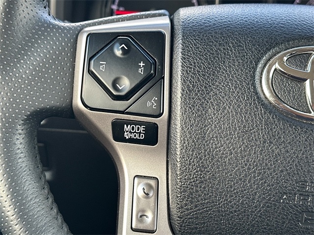 2024 Toyota 4Runner SR5 photo 18