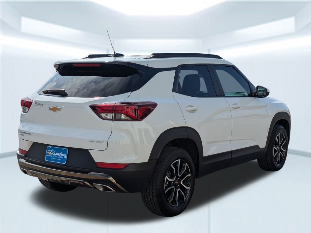 2023 Chevrolet Trailblazer ACTIV photo 2