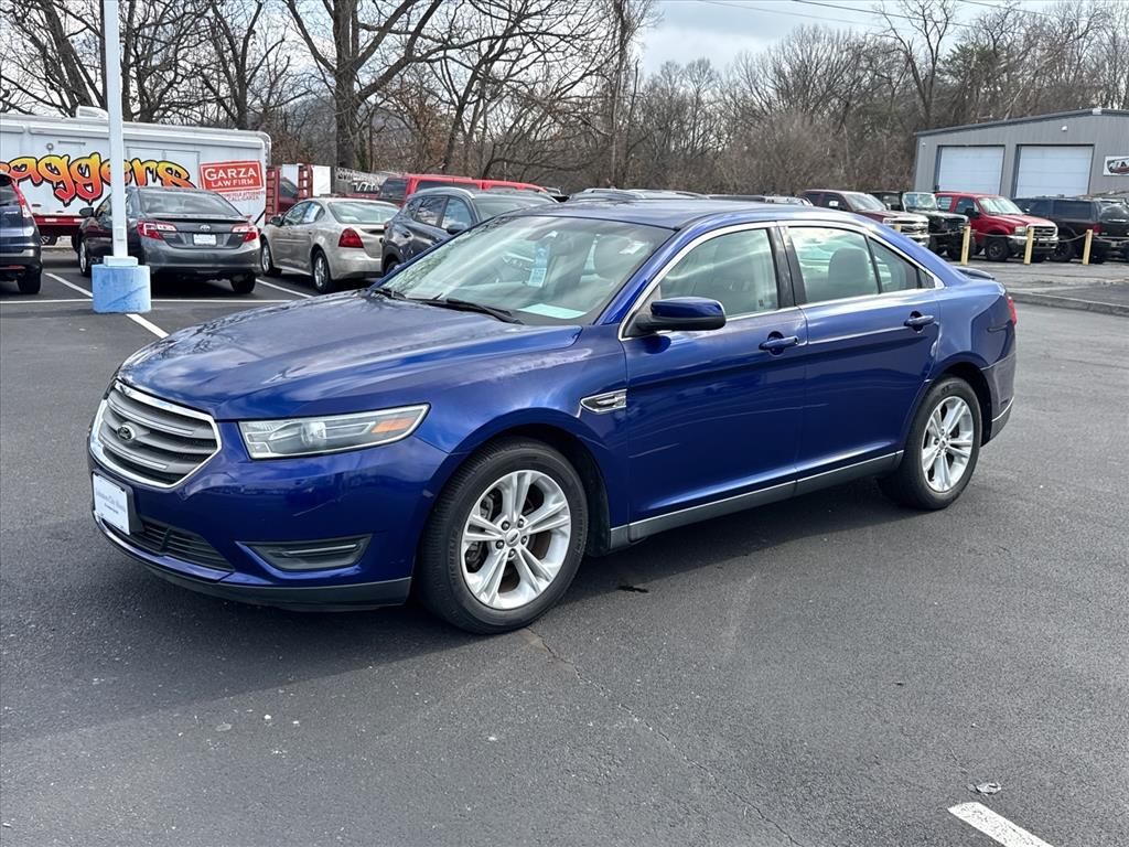2014 Ford Taurus SEL's photo