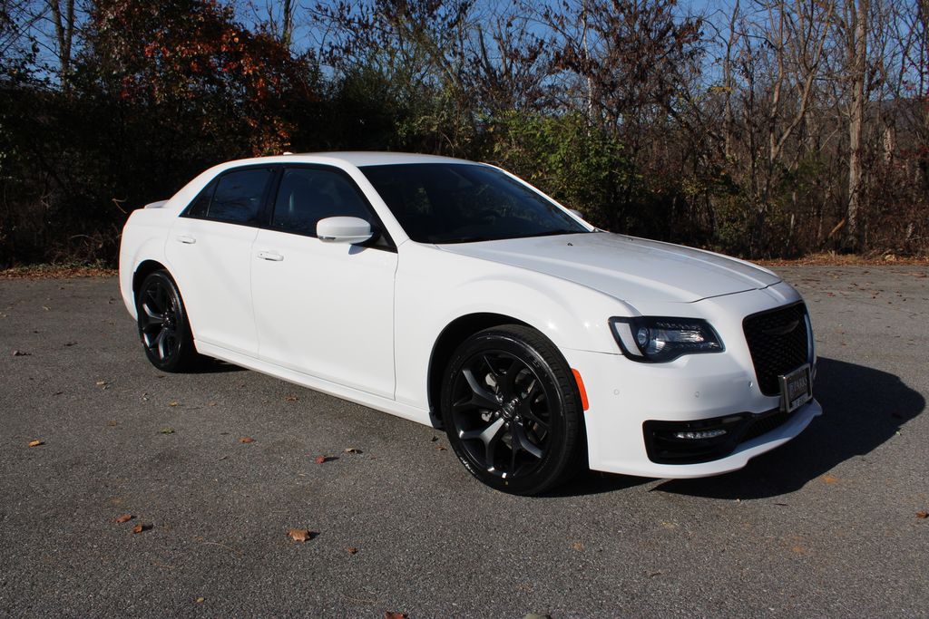 2021 Chrysler 300 S photo 2