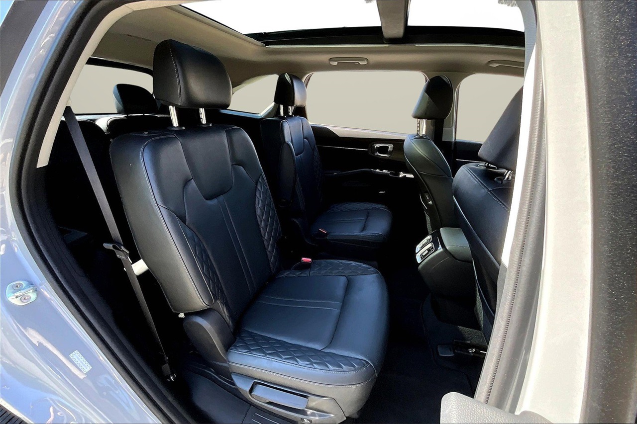 2022 Kia Sorento X-Line SX Prestige photo 21