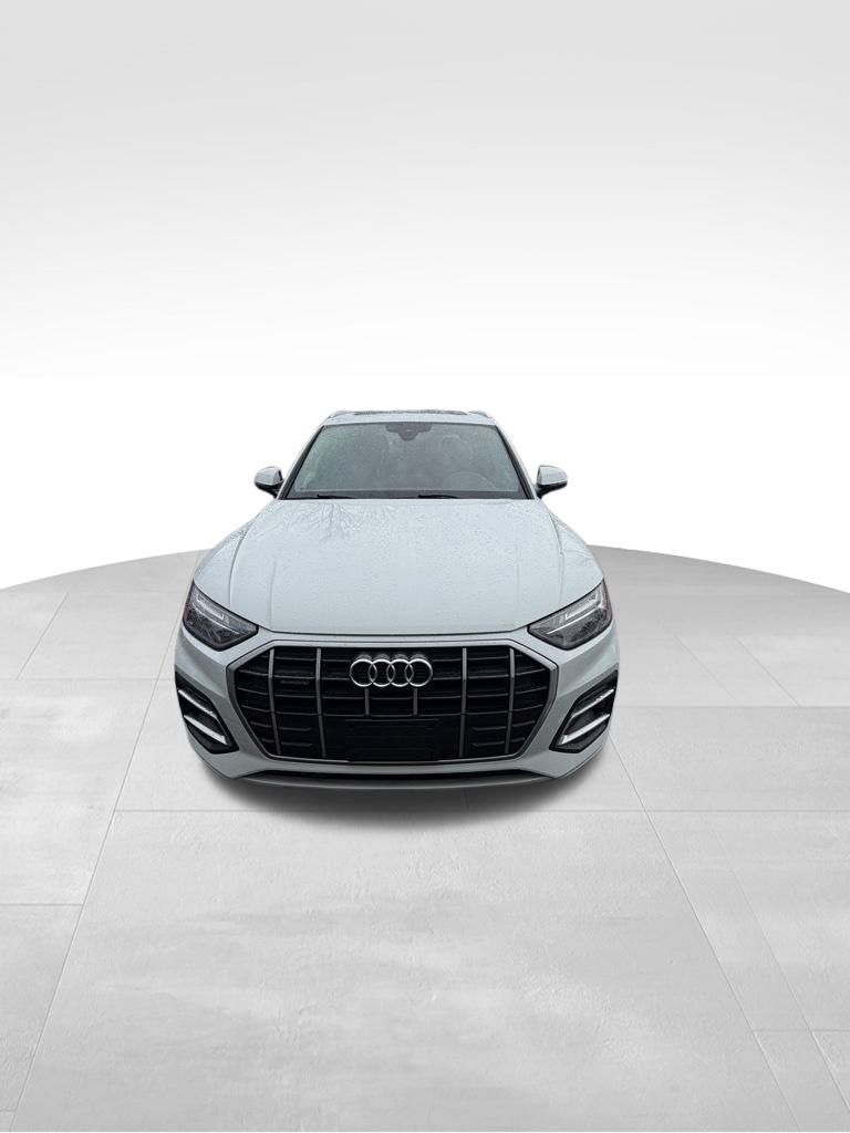 2021 Audi Q5 Premium's photo