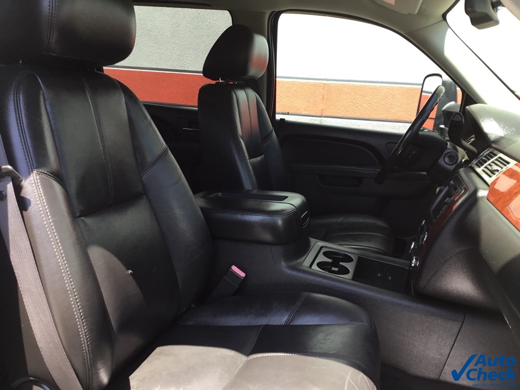 2011 Chevrolet Silverado 3500HD LTZ photo 31