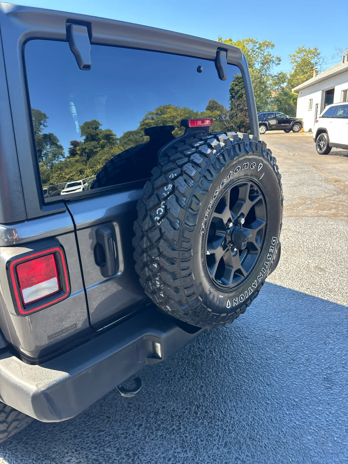 2023 Jeep Wrangler Willys photo 15