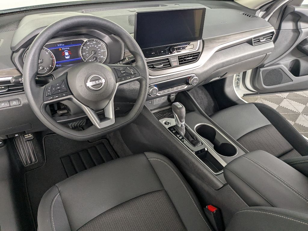 2025 Nissan Altima SV Special Edition photo 16
