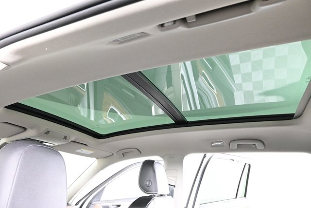 2026 Volkswagen Atlas SE Technology photo 3