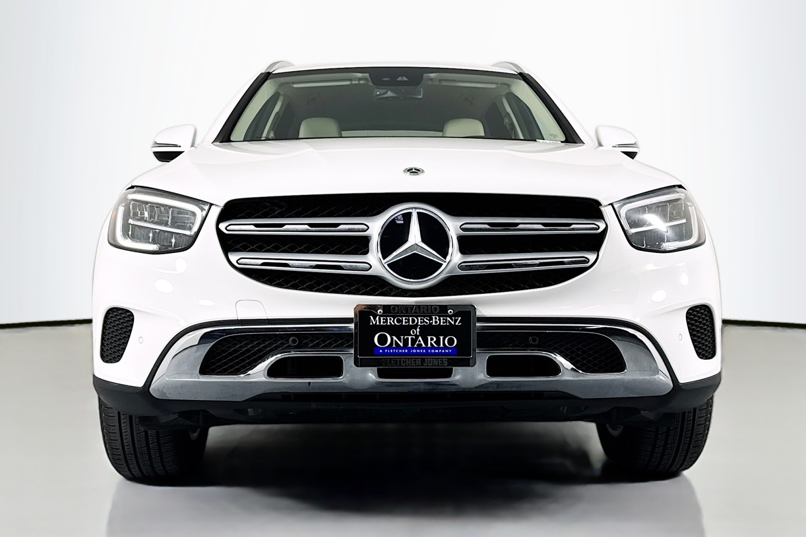 2022 Mercedes Benz GLC 300 photo 2