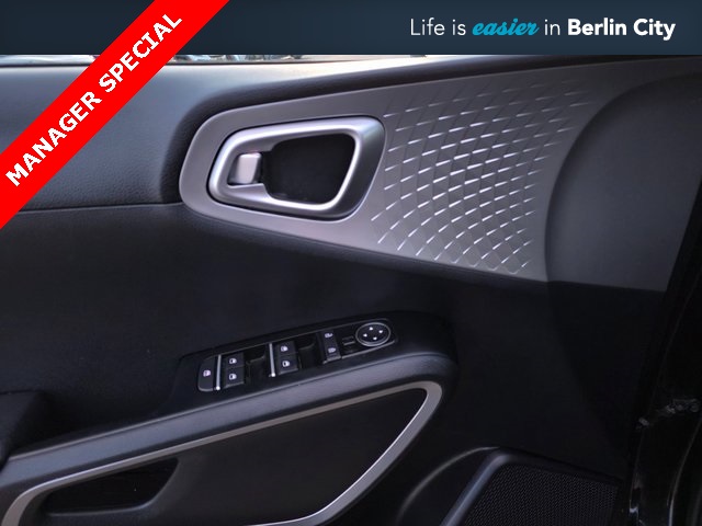 2020 Kia Soul LX photo 23